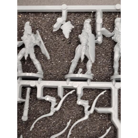 Kings Of War Elf Bow Regiment 20 Figures Open Box Wargaming Strategy Unpainted - Picture 9 of 9